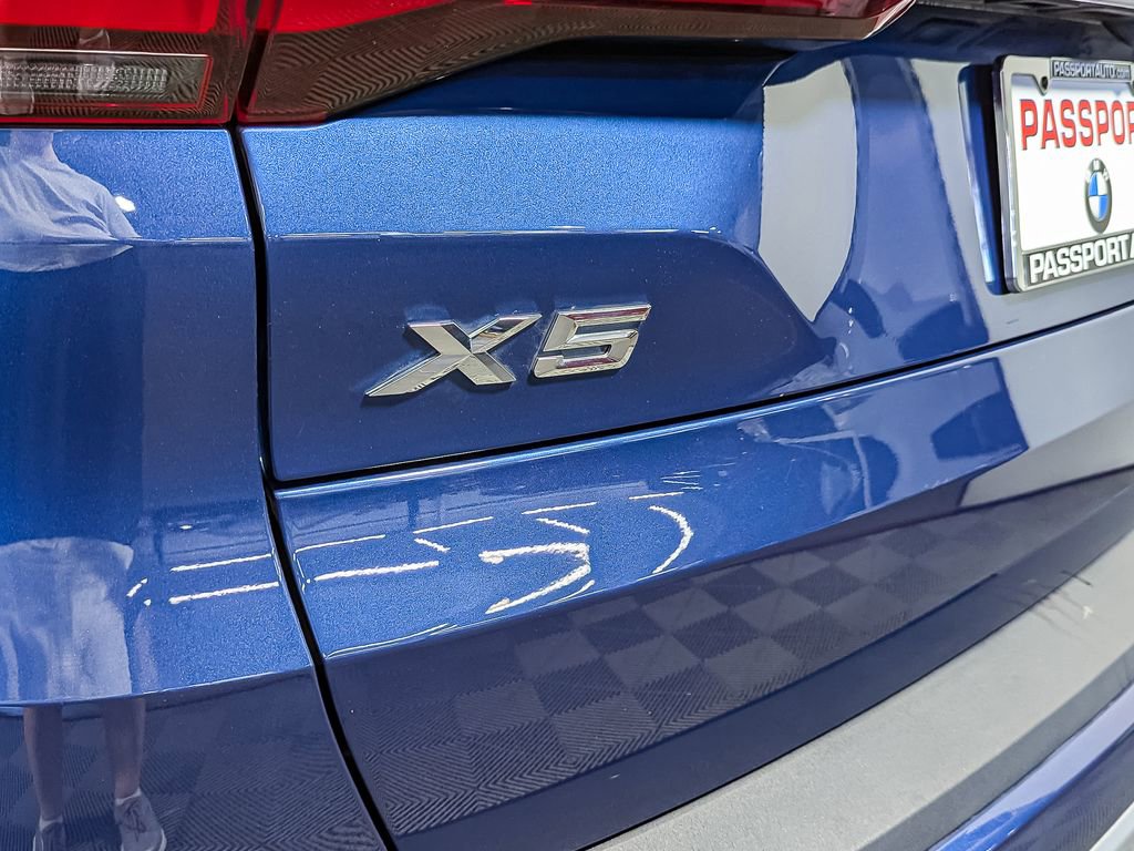 Used 2021 BMW X5 xDrive40i w/ Convenience Package image 11