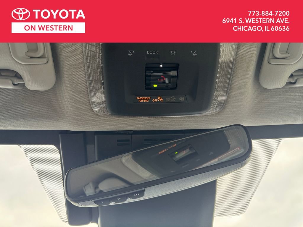 New 2025 Toyota Prius XLE image 33