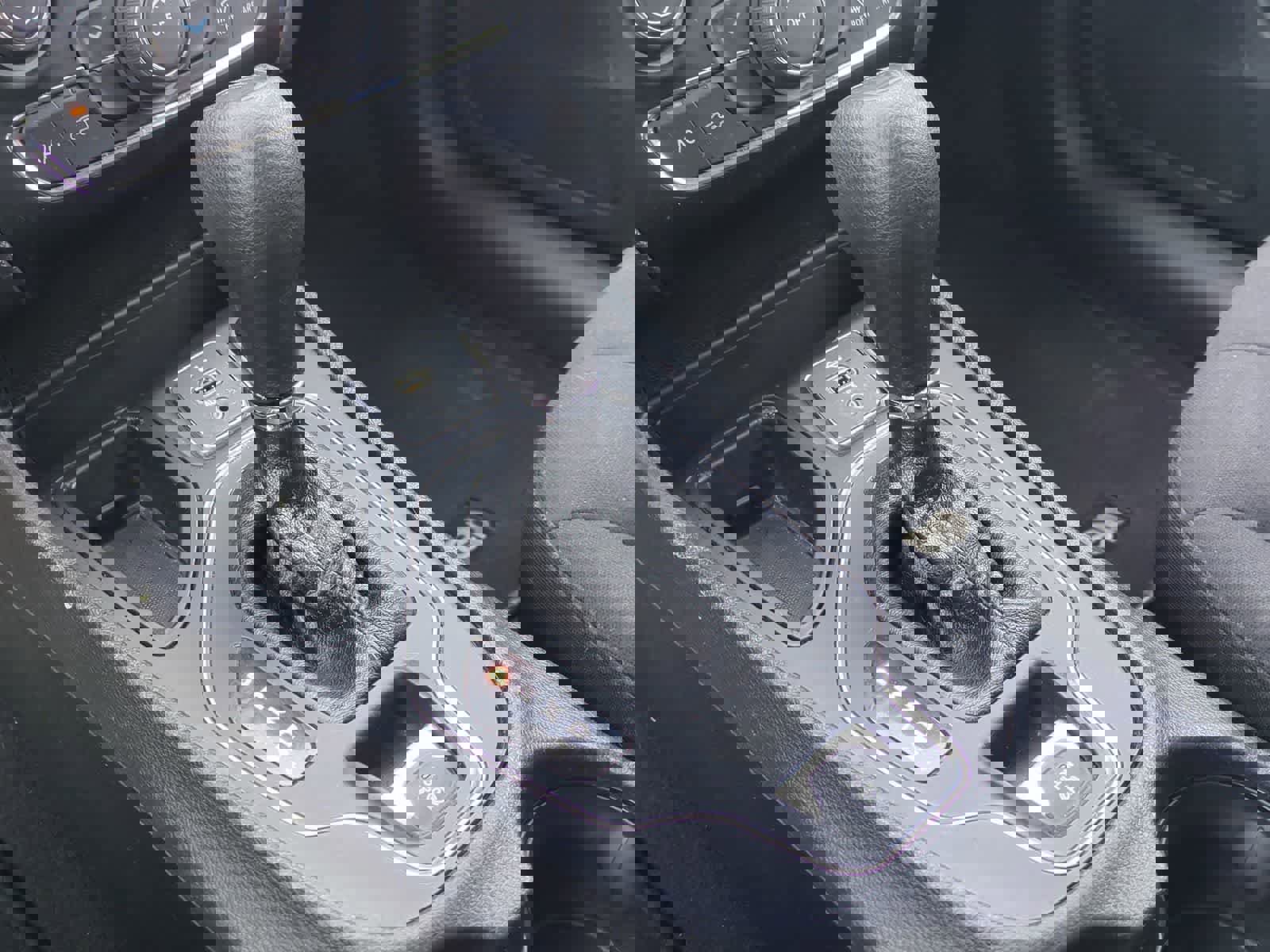 Used 2019 Jeep Cherokee Latitude w/ Popular Appearance Group image 30