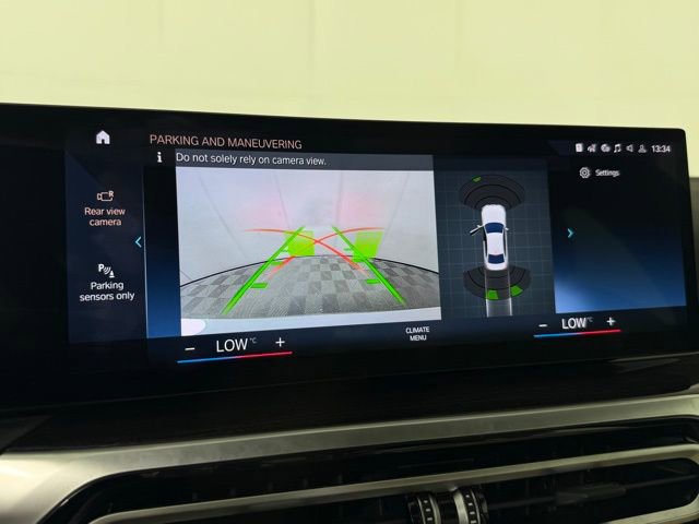 Used 2023 BMW 330i Sedan w/ Premium Package image 18