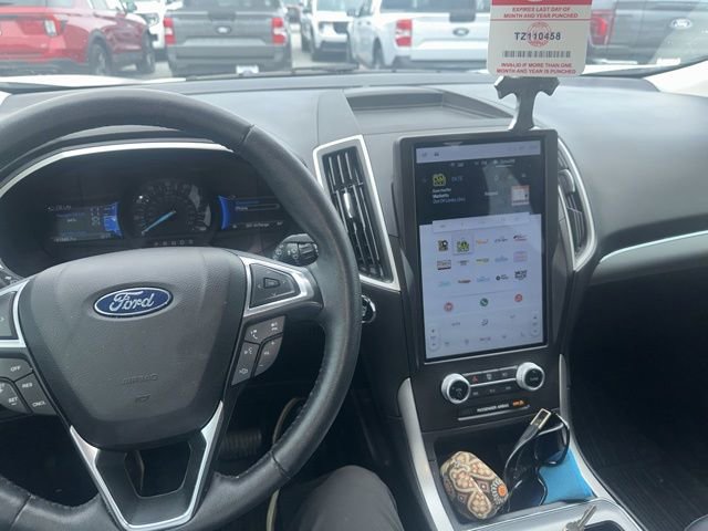 Used 2021 Ford Edge SEL w/ Convenience Package FWD image 9