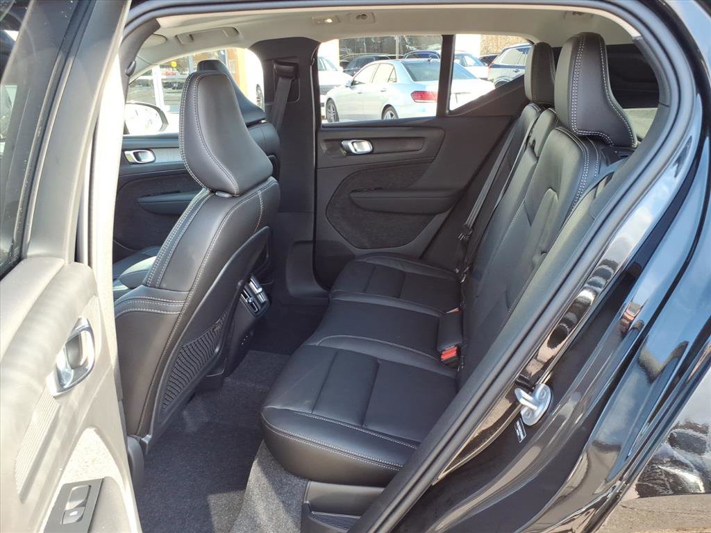Certified 2026 Volvo XC40 B5 Core w/ Climate Package image 12