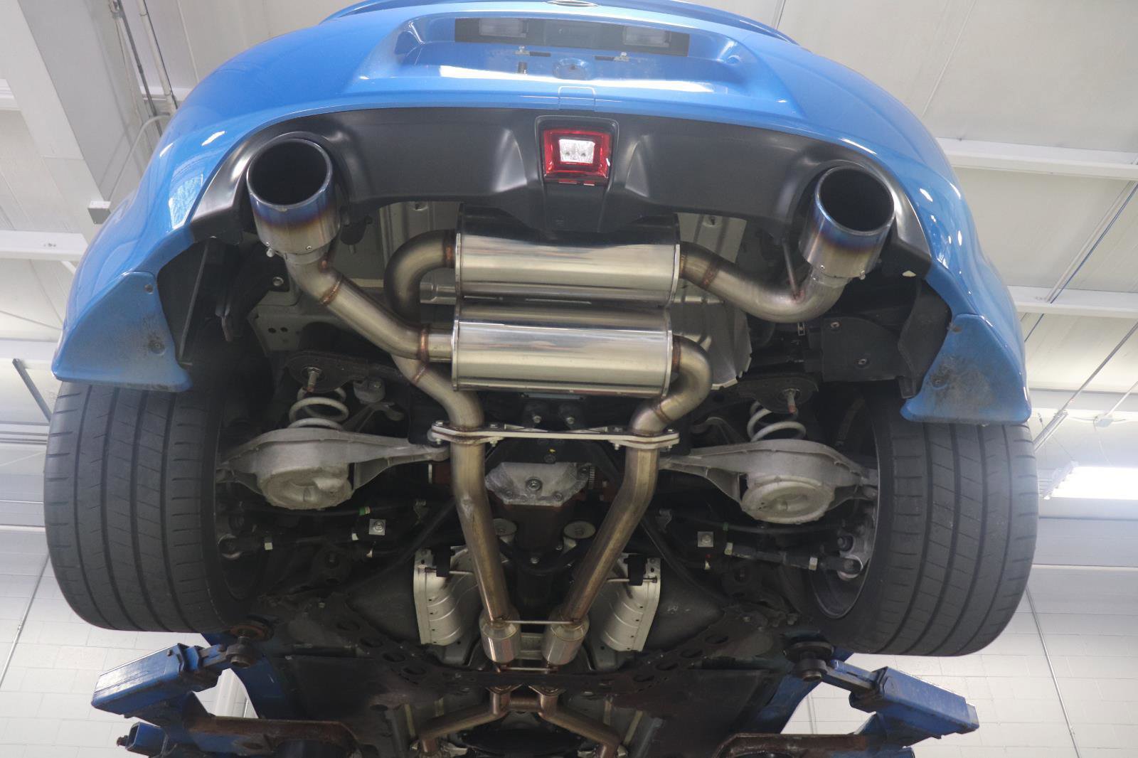 Used 2009 Nissan 370Z Touring w/ Sport Pkg RWD image 18