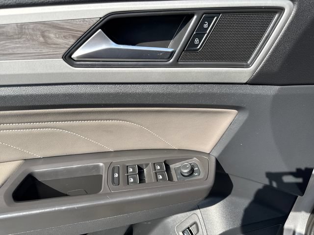 Used 2023 Volkswagen Atlas Cross Sport SE AWD/4WD image 11