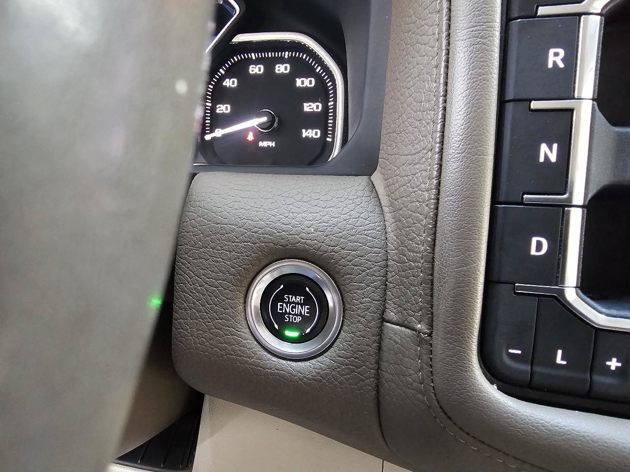 Used 2021 GMC Yukon Denali RWD image 38