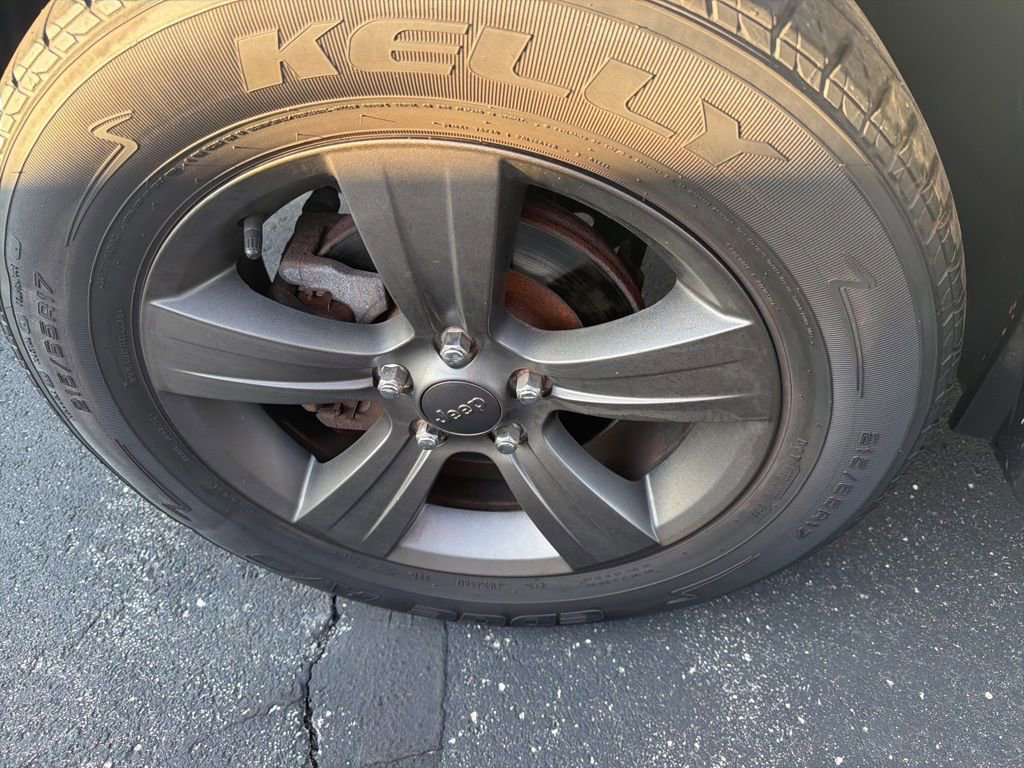 Used 2016 Jeep Patriot 75th Anniversary w/ Power Value Group FWD image 12