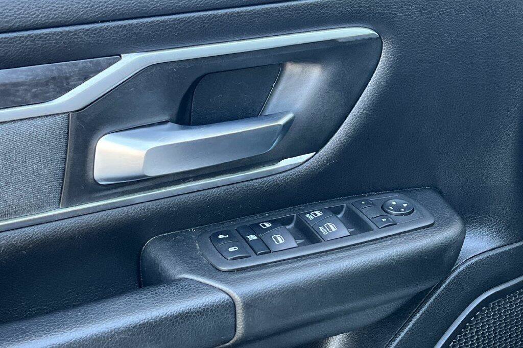 Used 2022 RAM 1500 Big Horn RWD image 11