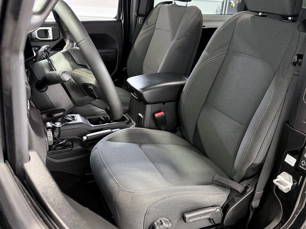 Certified 2024 Jeep Wrangler Willys image 24