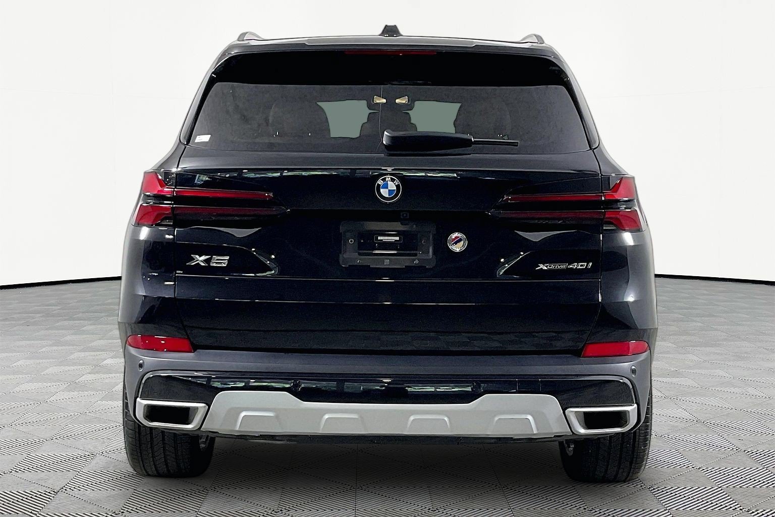 Used 2024 BMW X5 xDrive40i w/ Premium Package AWD/4WD image 6