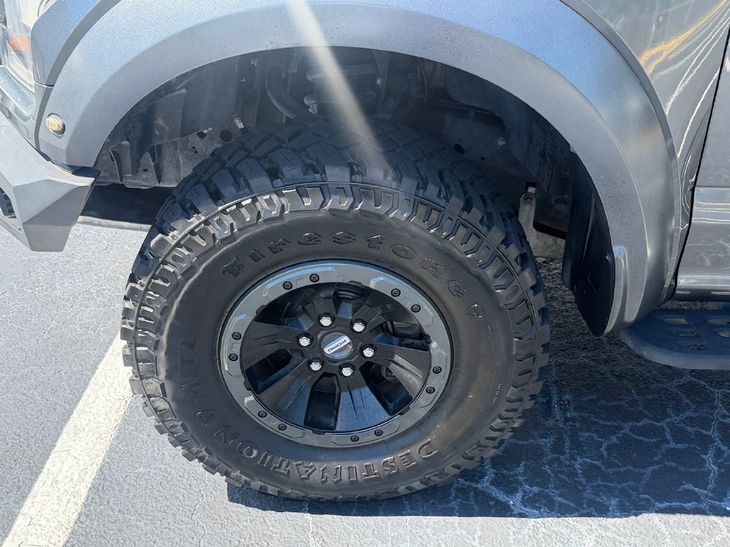Used 2018 Ford F150 Raptor w/ Equipment Group 802A Luxury AWD/4WD image 19