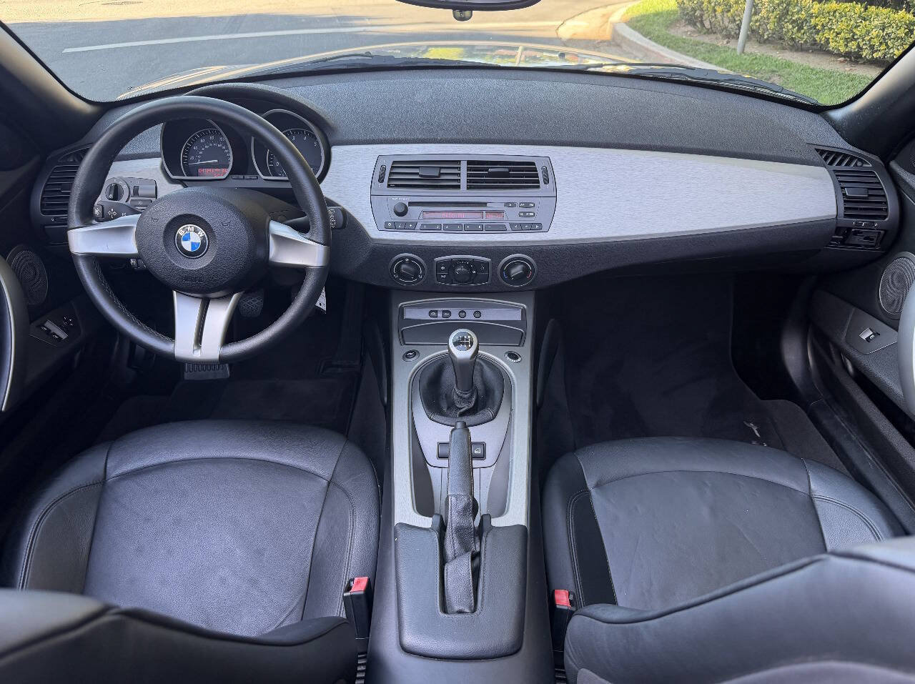 Used 2003 BMW Z4 3.0i RWD image 17