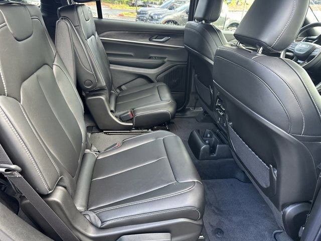 New 2025 Jeep Grand Cherokee L Limited image 15