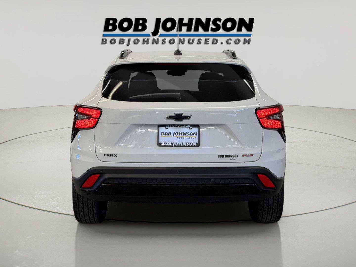 Used 2024 Chevrolet Trax RS w/ Sunroof Package FWD image 9