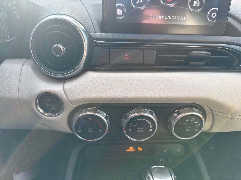 Used 2021 MAZDA MX-5 Miata Grand Touring image 18