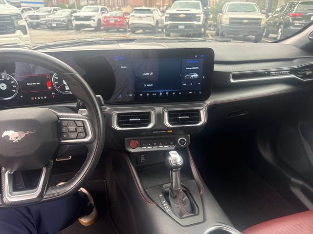 Used 2025 Ford Mustang GT Premium RWD image 12