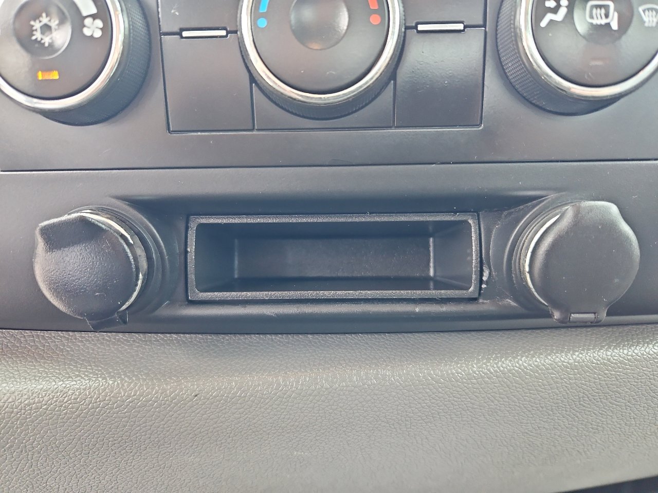 Used 2014 Chevrolet Silverado 3500 W/T w/ Skid Plate Package image 33