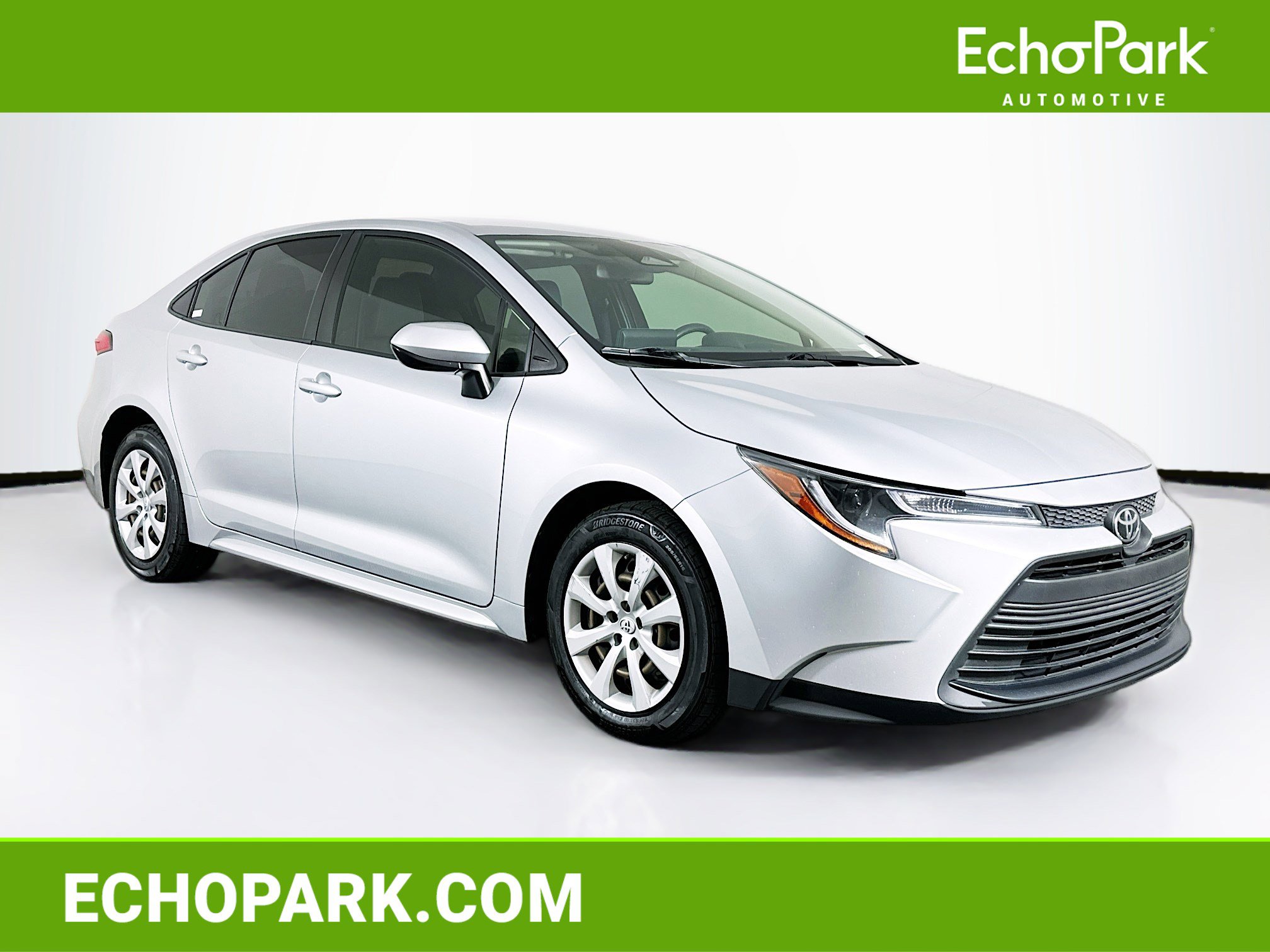 Used 2023 Toyota Corolla LE FWD image 1