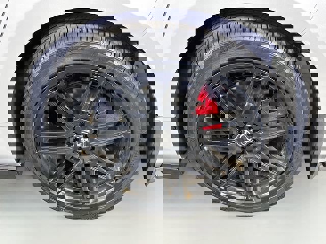 Used 2021 Toyota Corolla SE w/ Carpet Mat Package (TMS) image 29