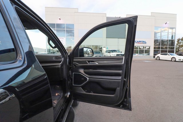 Used 2022 Jeep Wagoneer Series II image 44