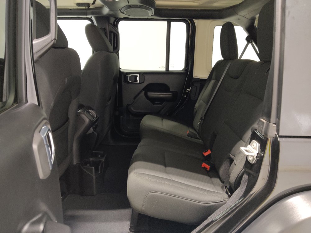 Used 2018 Jeep Wrangler Unlimited Sport S AWD/4WD image 18