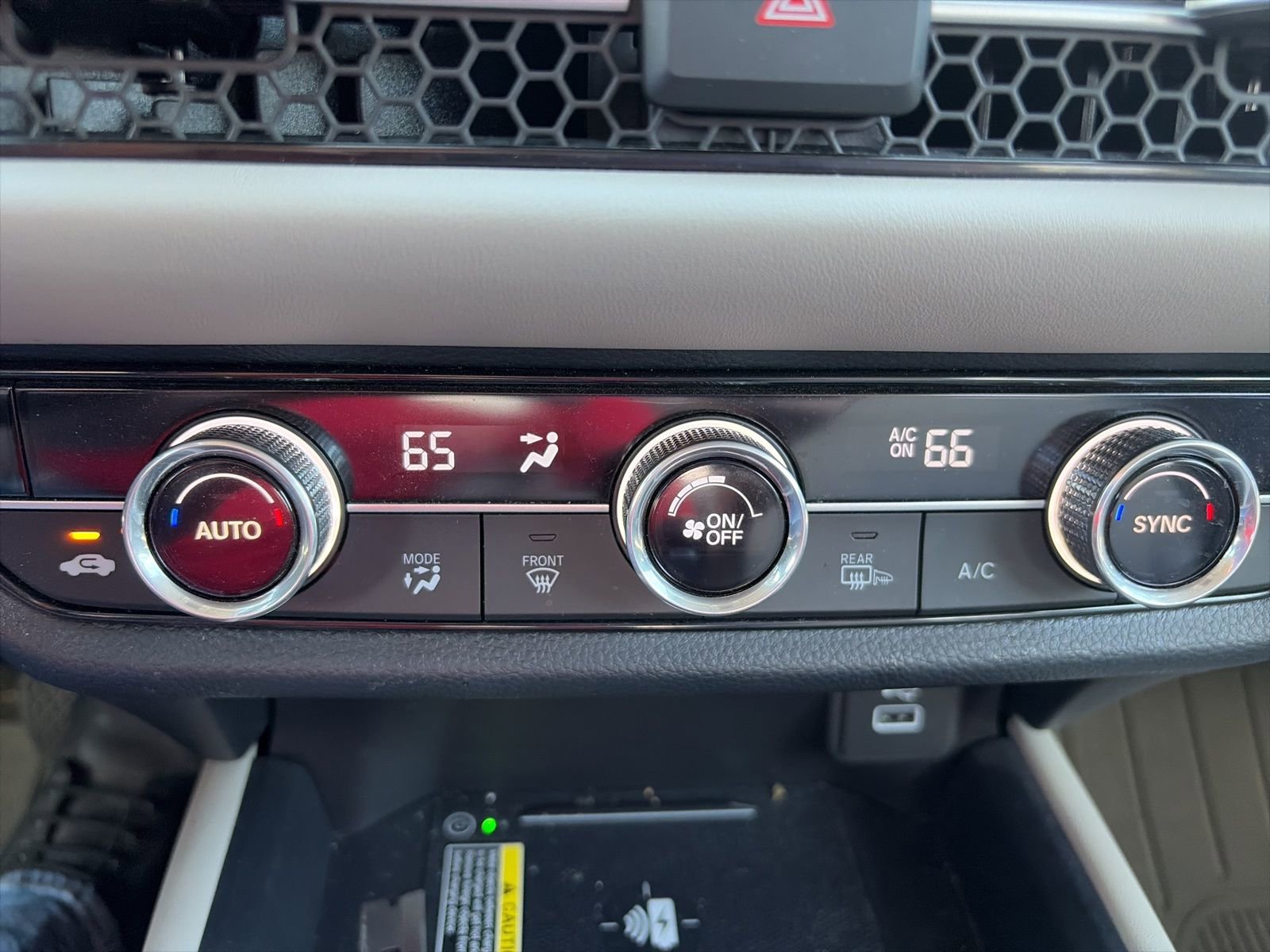 Certified 2024 Honda HR-V EX-L image 12