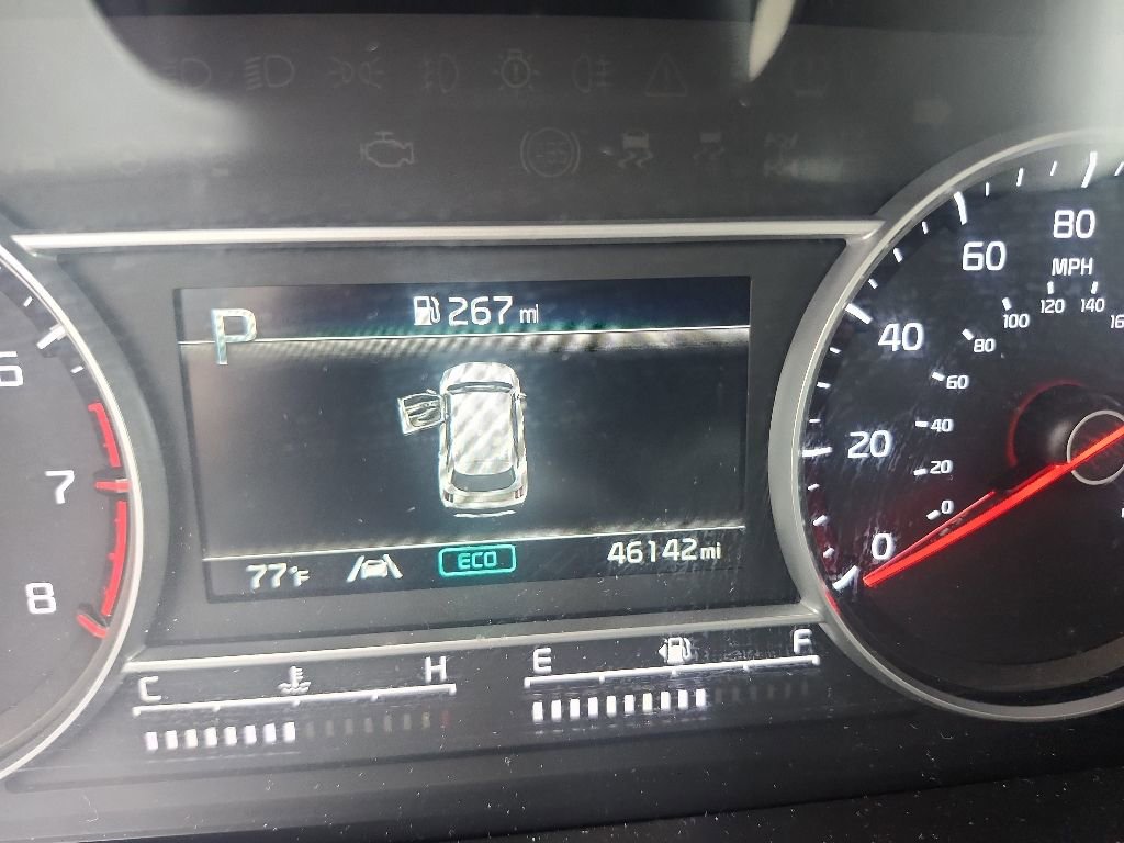 Used 2023 Kia Sorento S w/ Panoramic Sunroof Package FWD image 2
