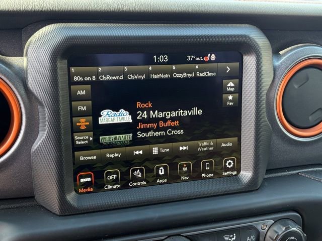 Used 2023 Jeep Gladiator Mojave w/ Cold Weather Group image 19