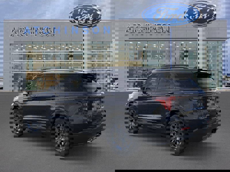 New 2026 Ford Explorer Active w/ Active Comfort Package image 4