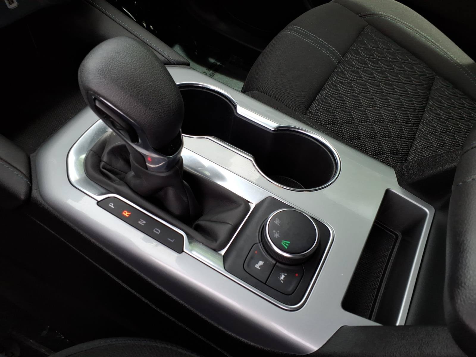 Used 2022 Chevrolet Blazer LT FWD image 30