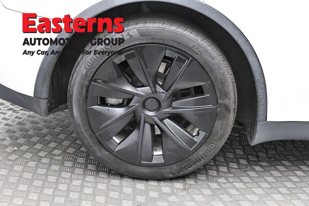 Used 2020 Tesla Model Y Long Range image 9