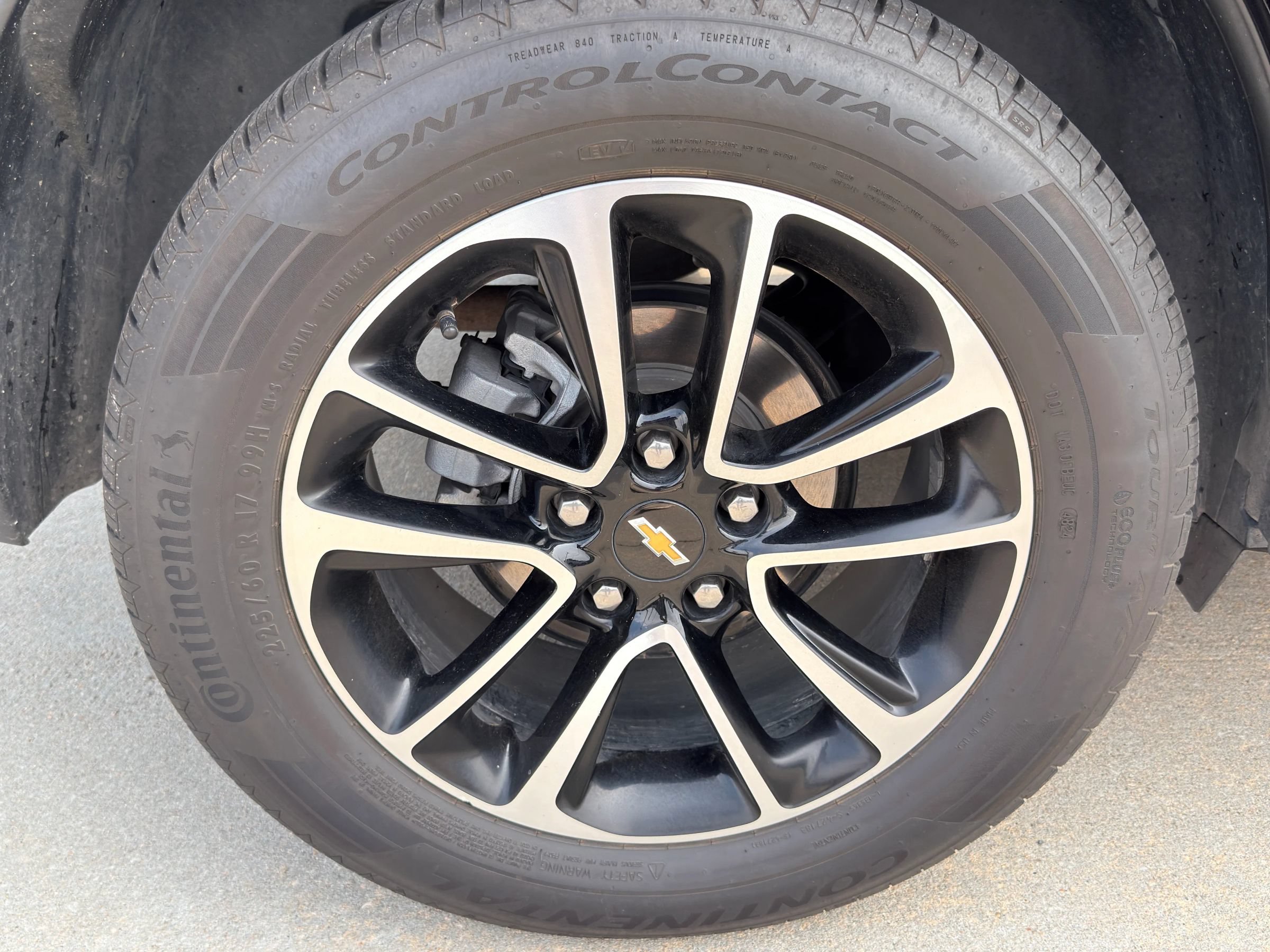 Used 2025 Chevrolet TrailBlazer LT w/ LT Cold Weather Package FWD image 29