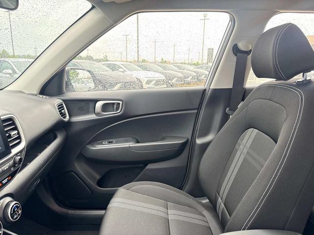 New 2026 Hyundai Venue SEL FWD image 18