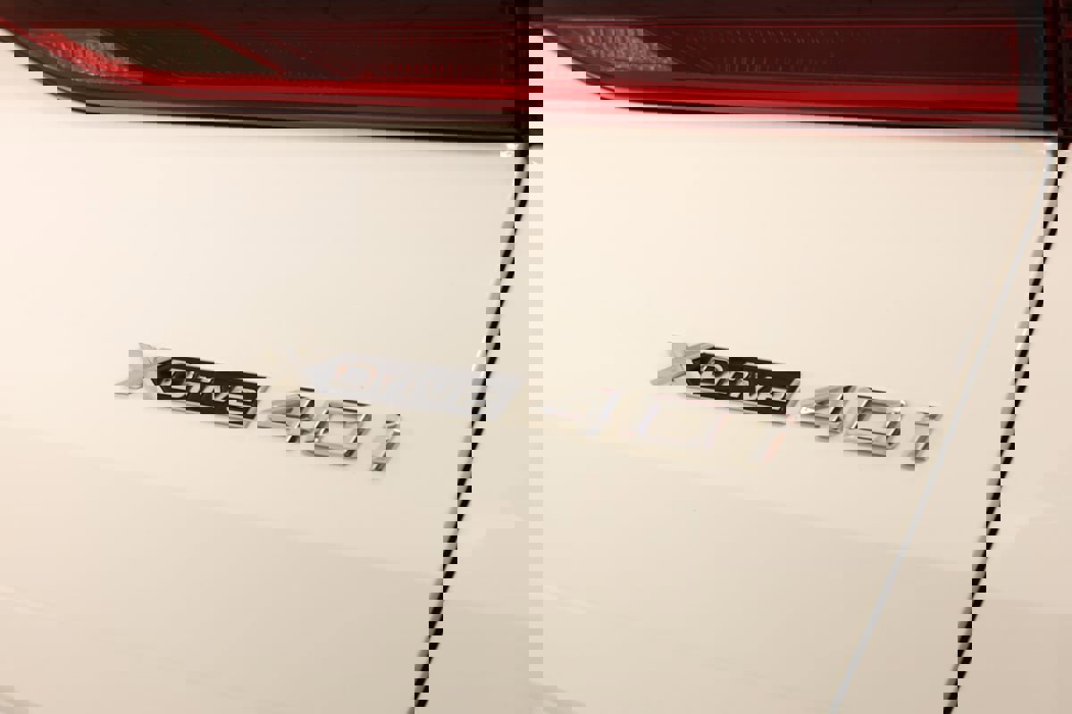 Used 2023 BMW X6 xDrive40i w/ Premium Package image 16