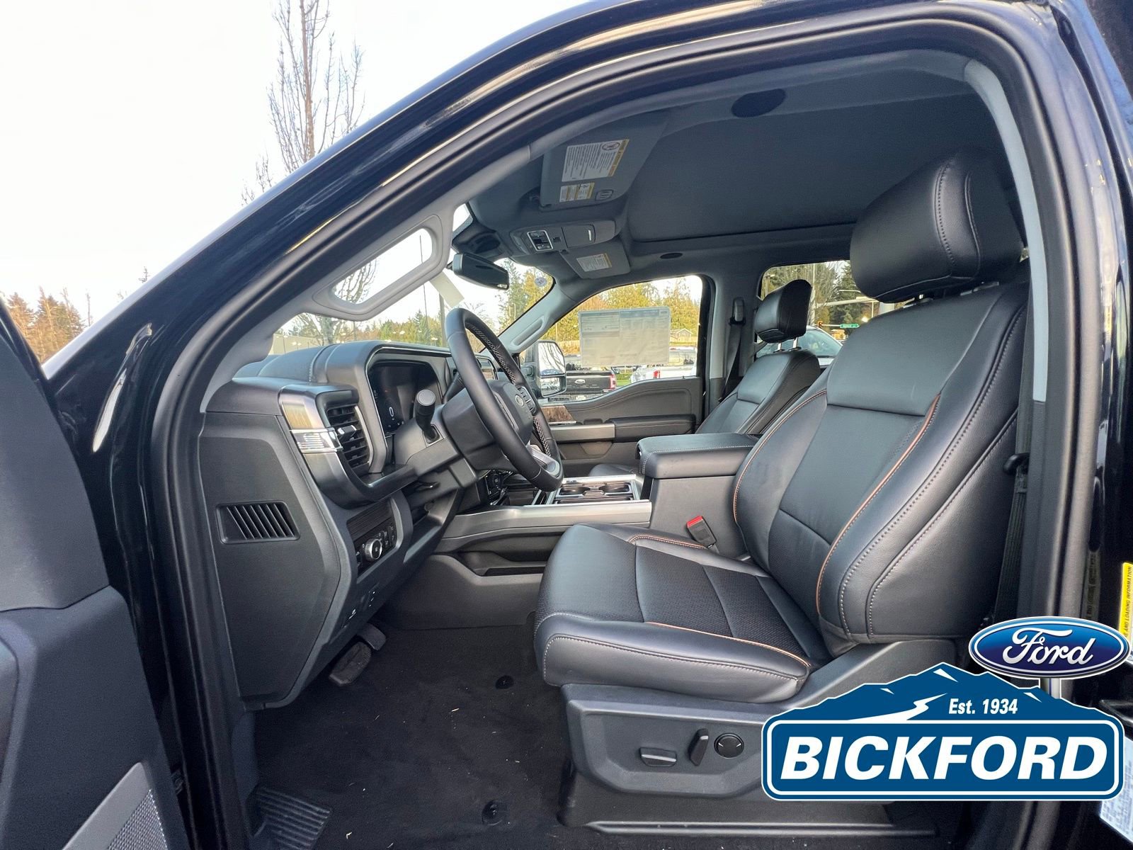 New 2025 Ford F350 Lariat w/ Lariat Ultimate Package image 10