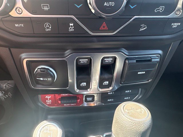 Used 2019 Jeep Wrangler Rubicon AWD/4WD image 23