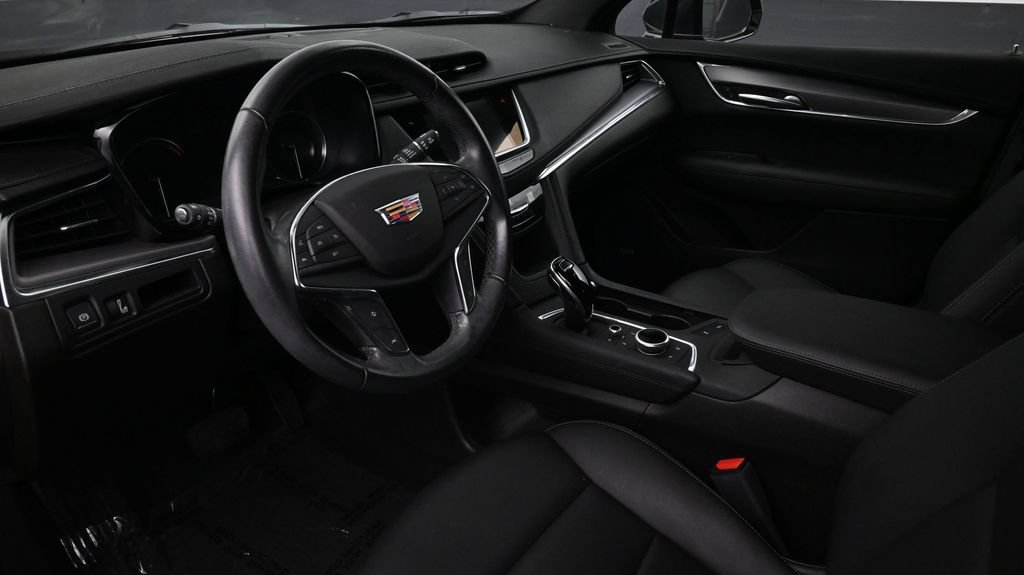 Certified 2023 Cadillac XT5 Luxury FWD image 7