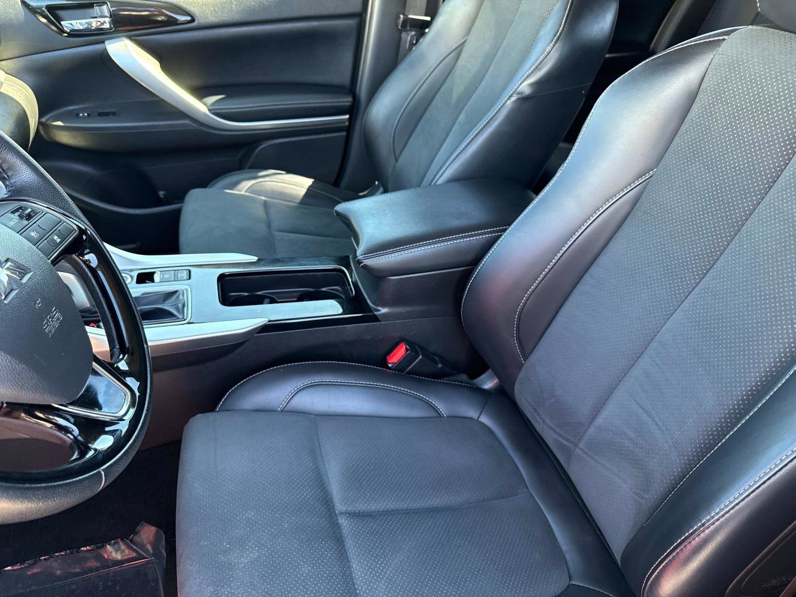 Used 2024 Mitsubishi Eclipse Cross SE image 23