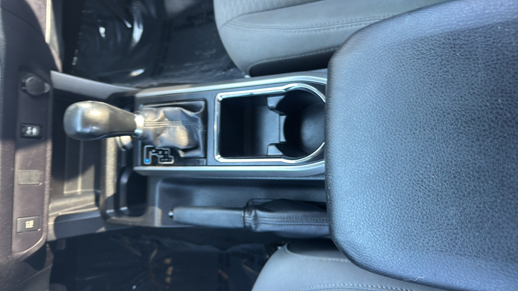 Used 2016 Toyota Tacoma SR5 w/ Towing Package RWD image 26