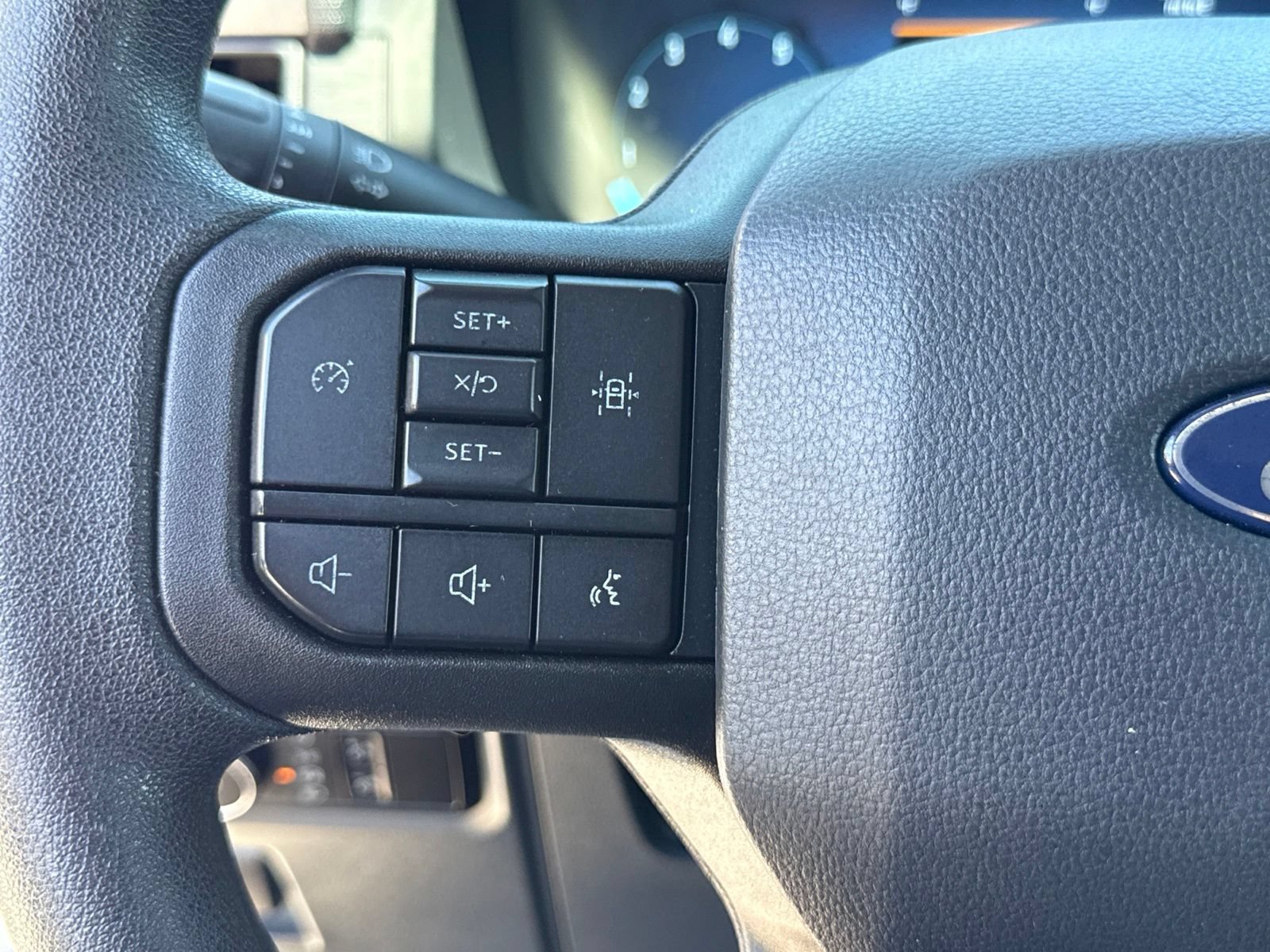 Used 2024 Ford F150 XL w/ Equipment Group 103A High RWD image 27