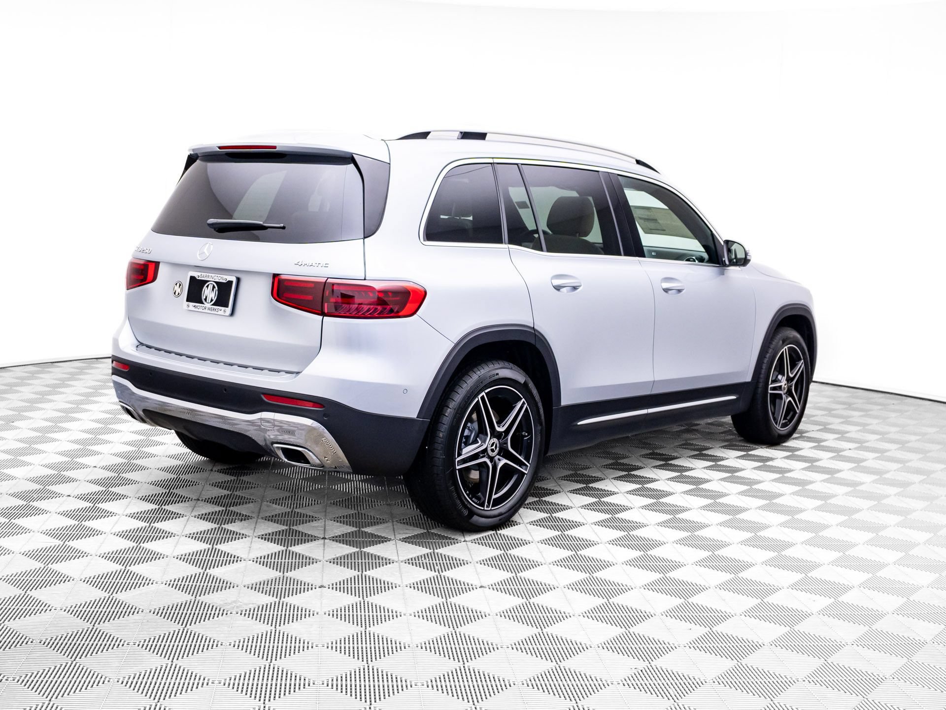 New 2026 Mercedes-Benz GLB 250 4MATIC image 5