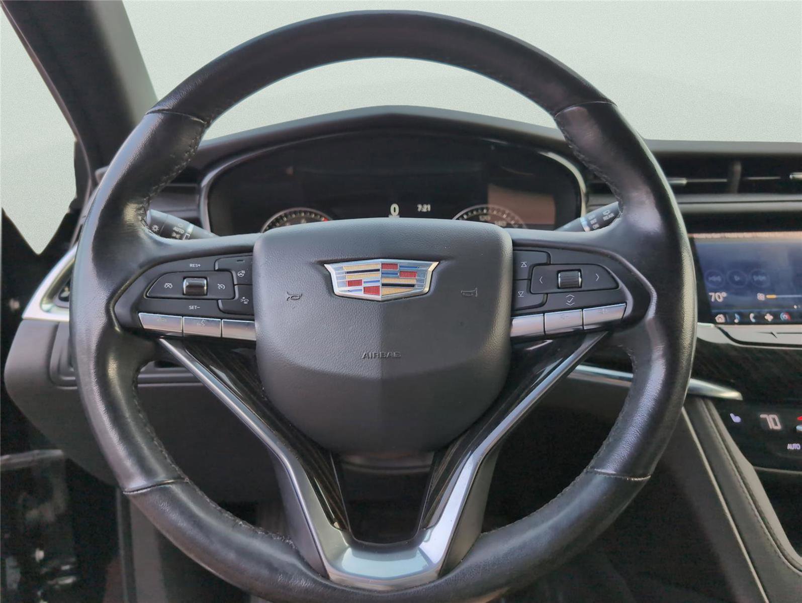 Used 2021 Cadillac XT6 Premium Luxury image 20