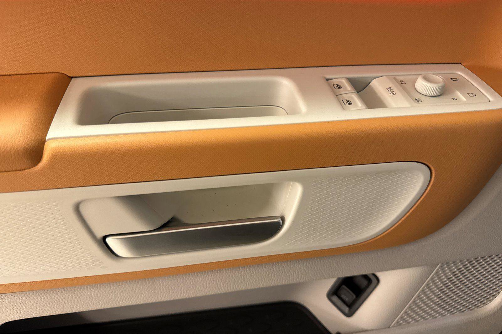 New 2025 Volkswagen ID. Buzz 1st Edition image 10