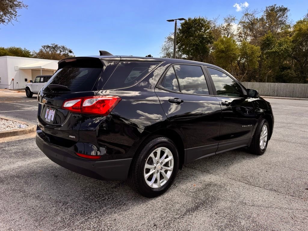 Used 2021 Chevrolet Equinox LS AWD/4WD image 9