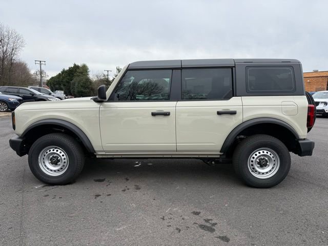New 2025 Ford Bronco 4-Door image 2