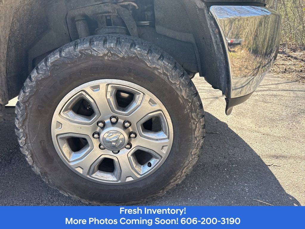 Used 2016 RAM 2500 Tradesman w/ Chrome Appearance Group image 4