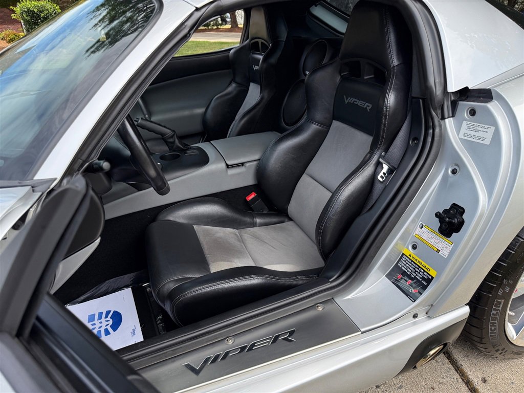 Used 2010 Dodge Viper SRT-10 w/ Protection Group image 61