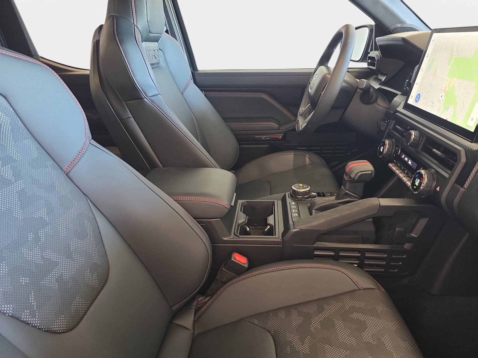 Used 2025 Toyota Tacoma TRD Pro AWD/4WD image 10