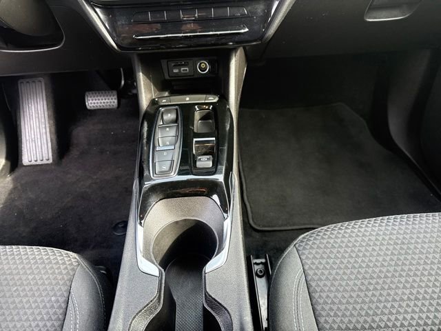 Used 2023 Chevrolet Bolt EUV LT image 23