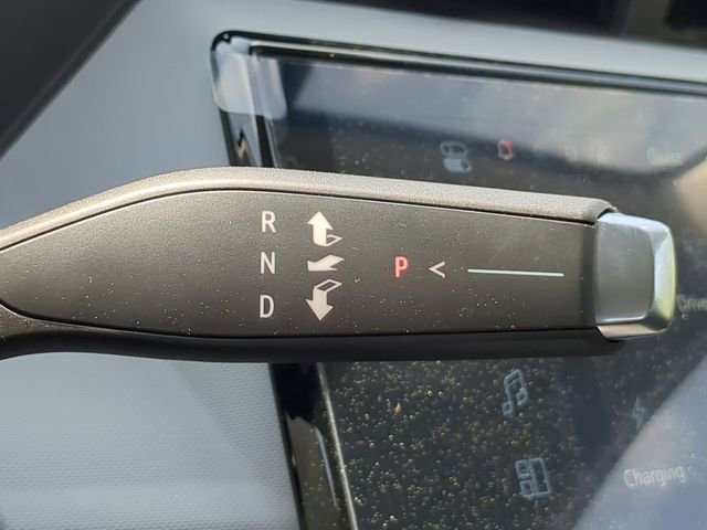 New 2027 Chevrolet Bolt RS w/ Technology Package FWD image 34