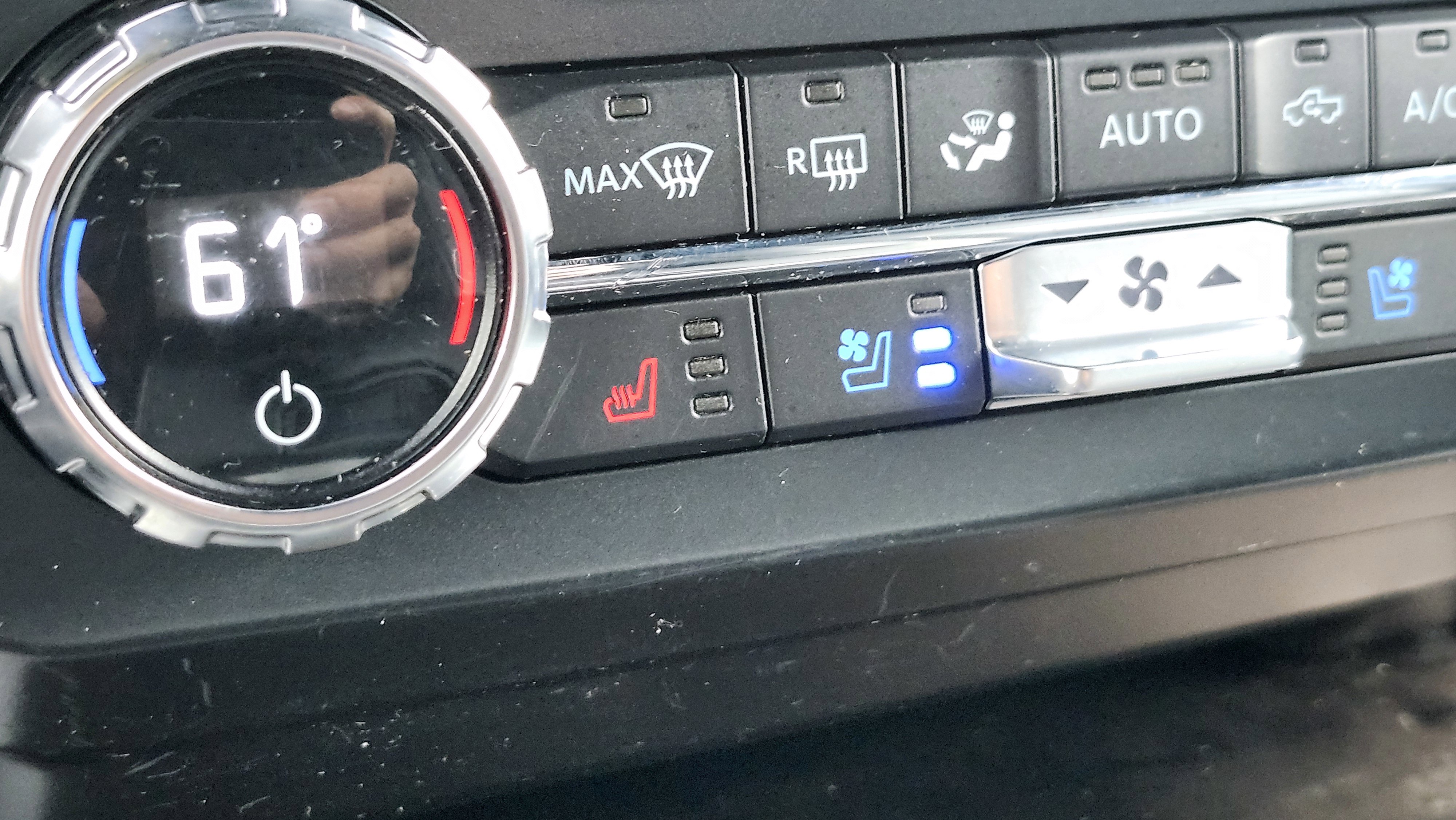 Used 2022 Ford F350 Lariat w/ Chrome Package image 34